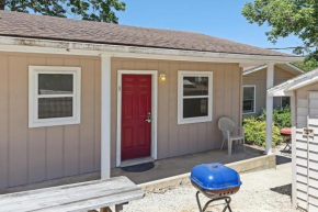 Artilla Cove Cabin 3 - Lake views -Outdoor Pool